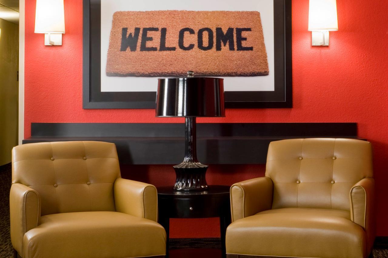 Extended Stay America Suites - Los Angeles - Woodland Hills — Photos 1